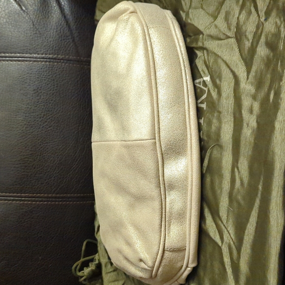 NWOT Judith Ripka Leather Bow Clutch - Picture 3 of 5